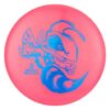 Discraft Big Z Buzzz red er nok den mest solgte midrange disc i verden. Den er ganske enkelt fantastisk uanset hvilken disc golf bane du spiller på.